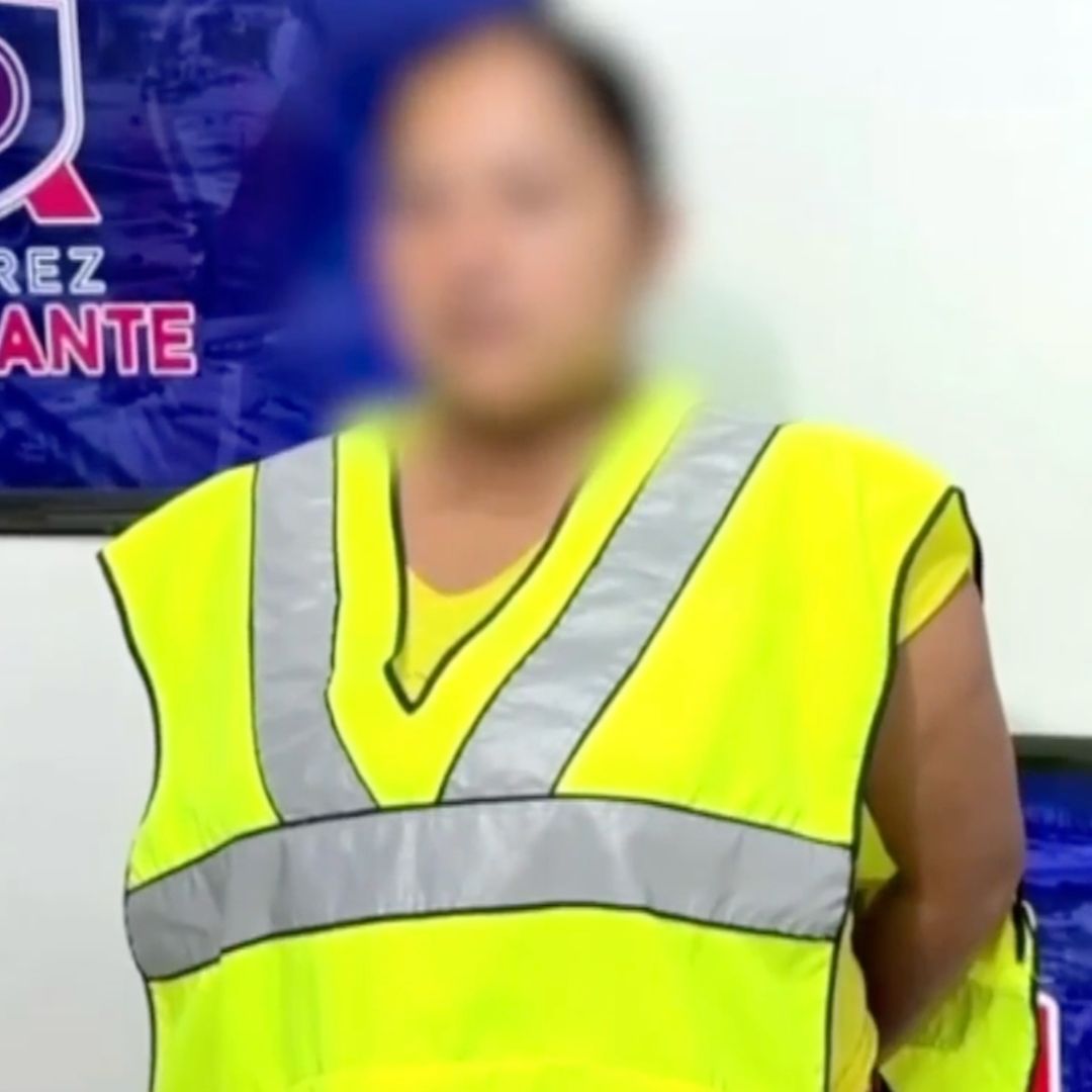 Madre de menor encadenado detenida